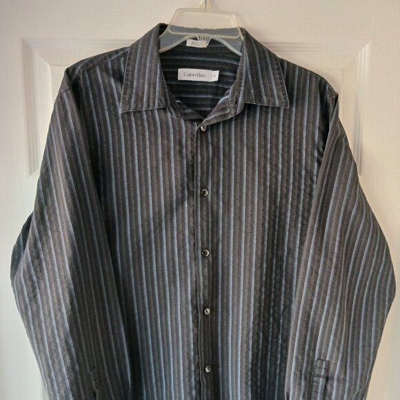 Calvin Klein Men's Shirt Size M Blue Striped Long Sleeve Button Up Dress Casual - Picture 2 of 6